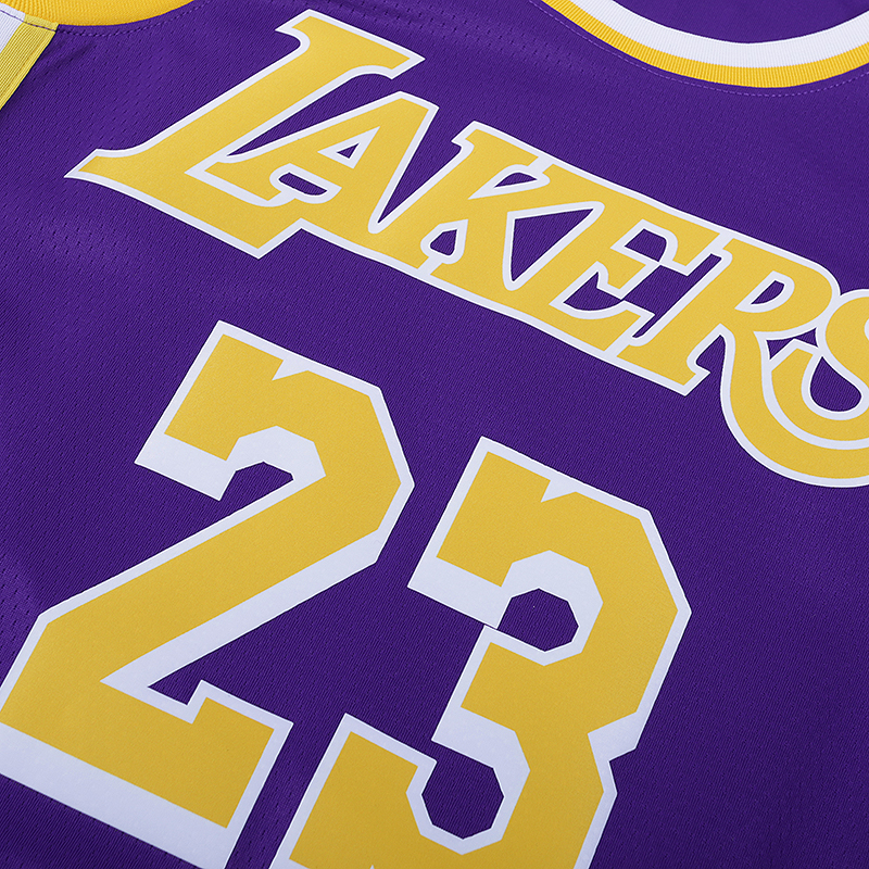 Мужская майка Nike NBA LeBron James Statement Edition Swingman Jersey (AA7097-514)  - цена, описание, фото 3